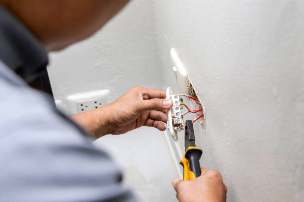 Best Licensed Electrician  in Ville Ptte, LA